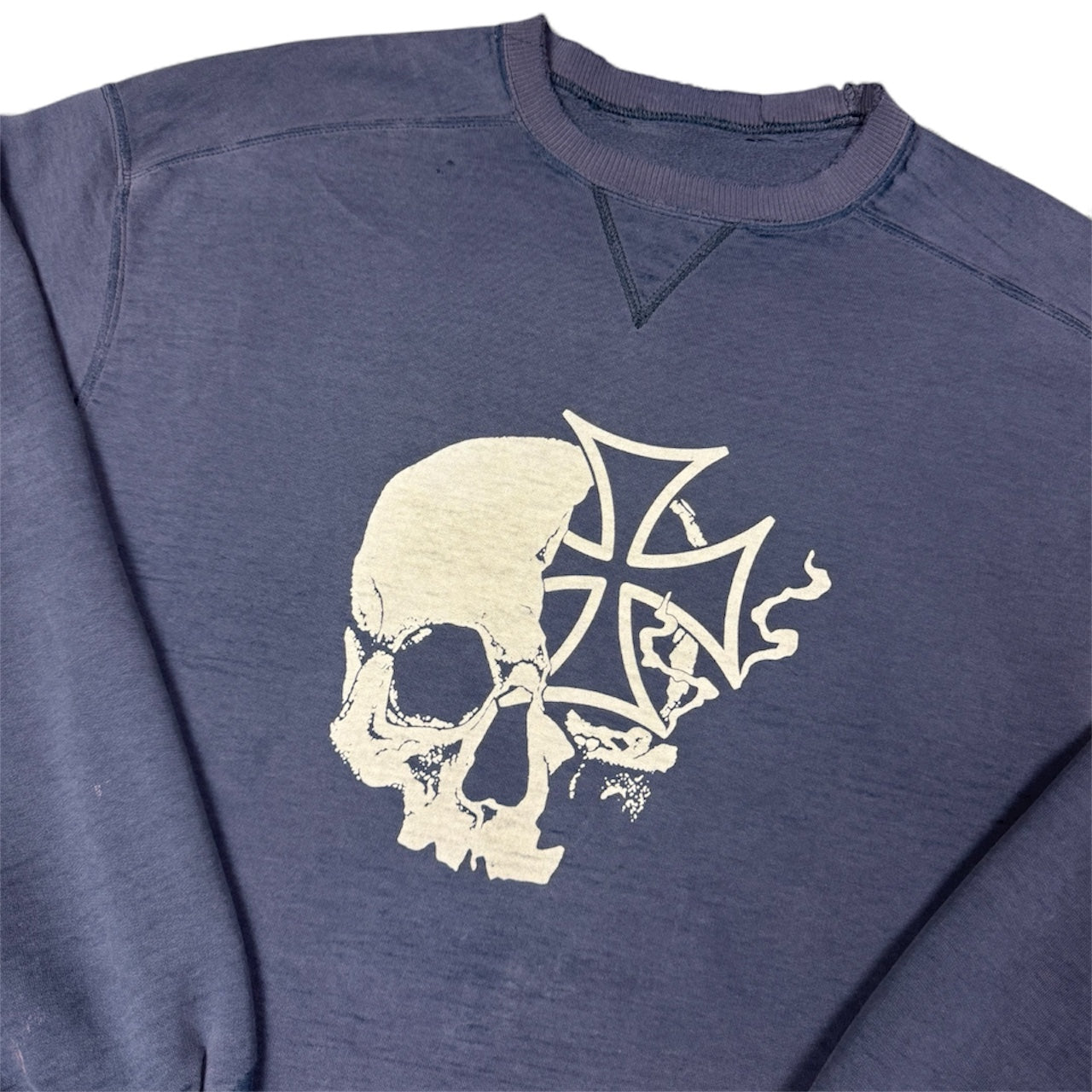 STORMRIDERS VINTAGE SKULL & CROSS CROPPED SWEATER
